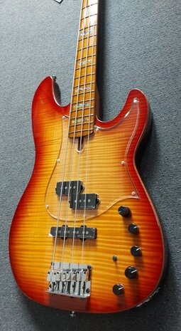 Sire Marcus Miller P10+ A4/TS, tobacco sunburst, flamed maple top
