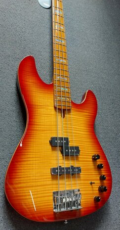 Sire Marcus Miller P10+ A4/TS, tobacco sunburst, flamed maple top