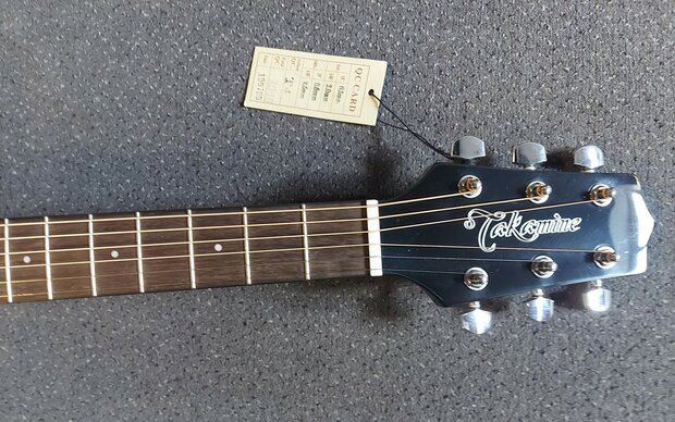 Takamine GD30CEBLK electro-akoestische Dreadnought met cutaway