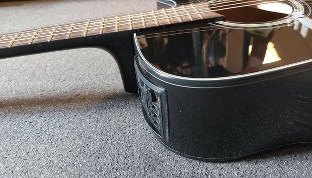 Takamine GD30CEBLK electro-akoestische Dreadnought met cutaway