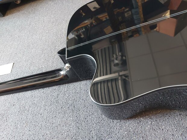 Takamine GD30CEBLK electro-akoestische Dreadnought met cutaway