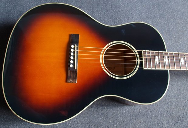 Recording King Acoustic Guitar All Solid Troubadour Sunburst