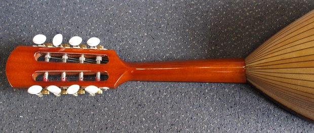 Suzuki Bowlback Mandoline M30