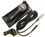 Professional-Dynamic-Microphone-in-hoes-met-kabel-en-microfoonklem