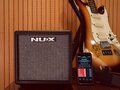 Nux-Mighty-8BT-digitale-versterker-8-Watt-65-speaker-bluetooth-DSP-drums-usb-mic-ingang