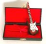 Miniatuur-Stratocaster-Sunburst-in-koffer-14-cm